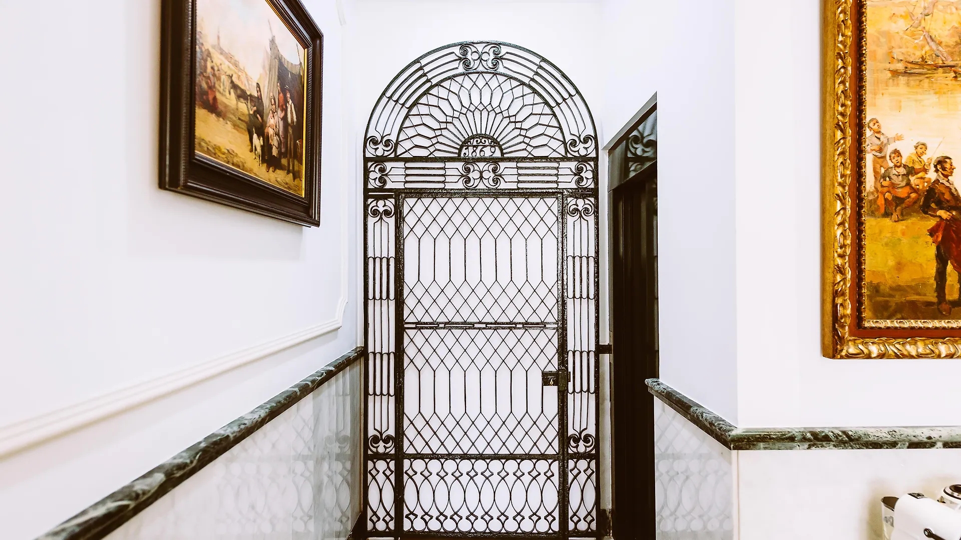 Basic Hotel Dona Manuela Seville