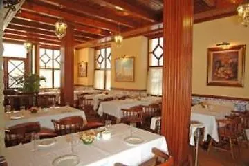 Basic Hotel Dona Manuela Seville