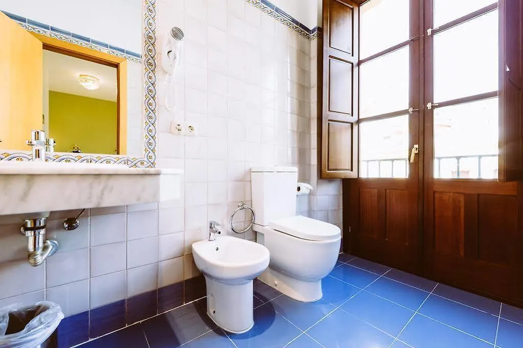 Basic Hotel Dona Manuela Seville