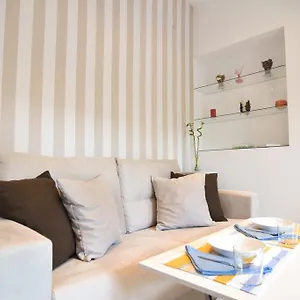 Macarena Apartment